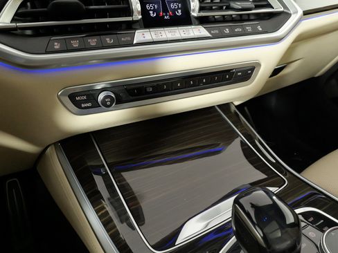 Used 2021 BMW X5 M50i w/ Premium Package image 59