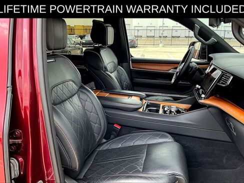 Used 2024 Jeep Grand Wagoneer L Series III image 10