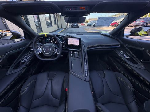 Used 2023 Chevrolet Corvette Stingray Premium Conv image 53