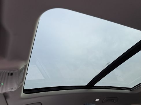 New 2026 Volkswagen Tiguan SE image 27