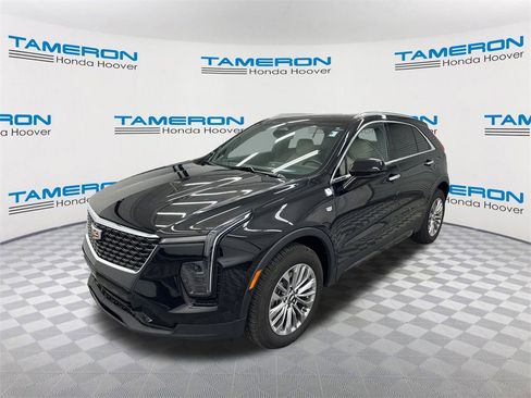 Used 2024 Cadillac XT4 Premium Luxury image 1