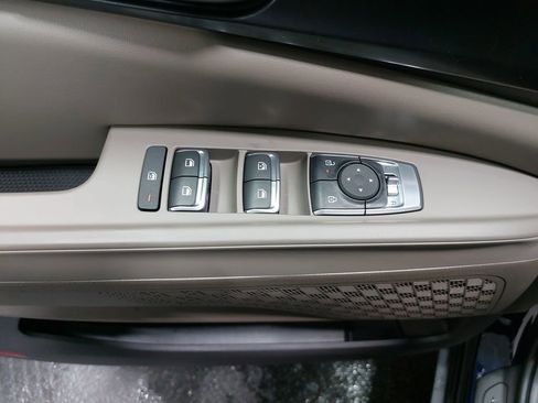 New 2026 Kia Carnival FWD image 30