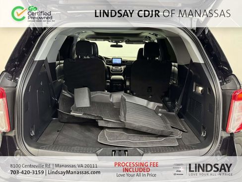Used 2023 Ford Explorer XLT w/ Equipment Group 202A AWD/4WD image 16
