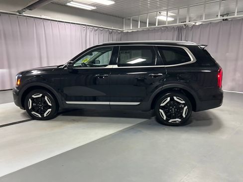Used 2025 Kia Telluride S FWD image 4