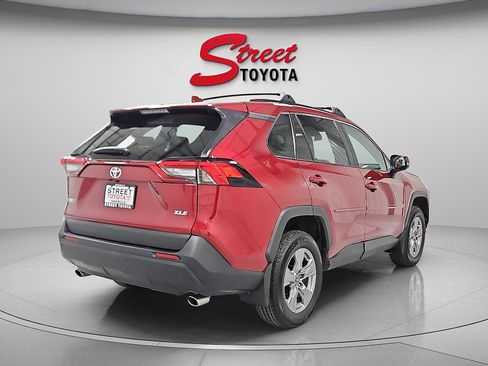 Certified 2022 Toyota RAV4 XLE image 3