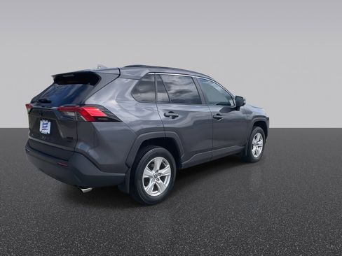Used 2021 Toyota RAV4 XLE w/ Convenience Package AWD/4WD image 9