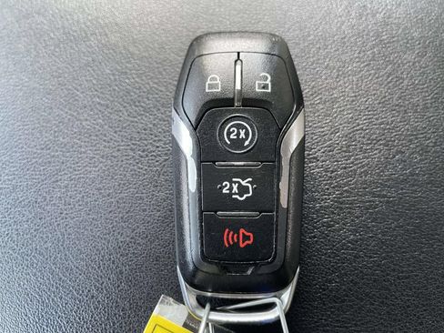 Used 2016 Ford Edge Titanium w/ Equipment Group 301A FWD image 31