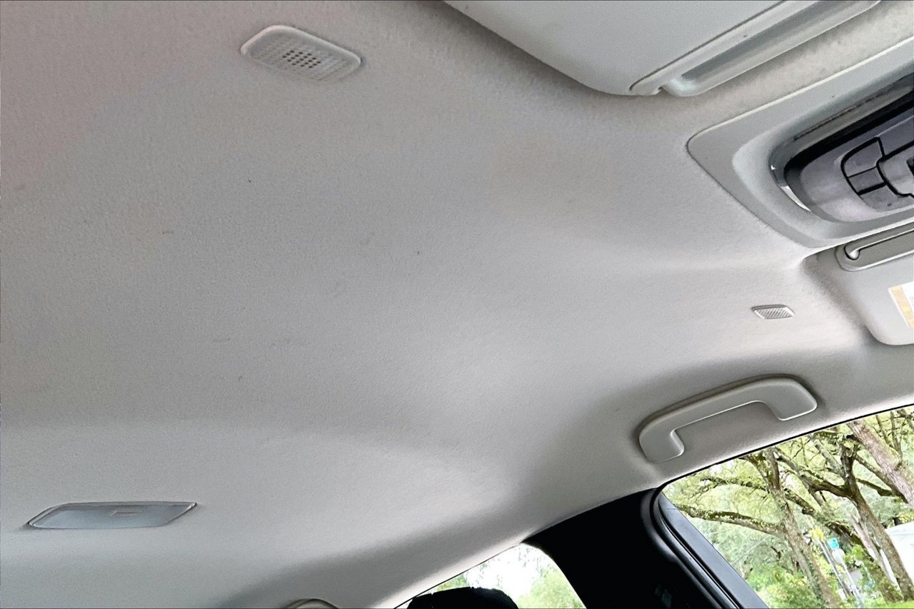 Used 2026 Toyota Corolla LE FWD image 28