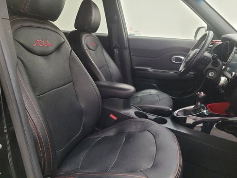Used 2015 Kia Soul + FWD image 21