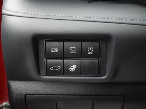 Used 2023 Toyota Highlander Limited AWD/4WD image 19
