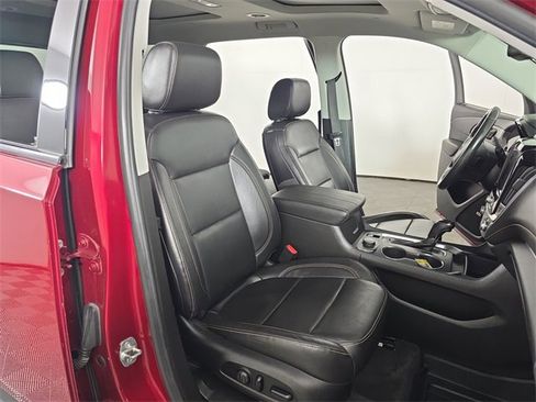 Used 2019 Chevrolet Traverse RS image 22