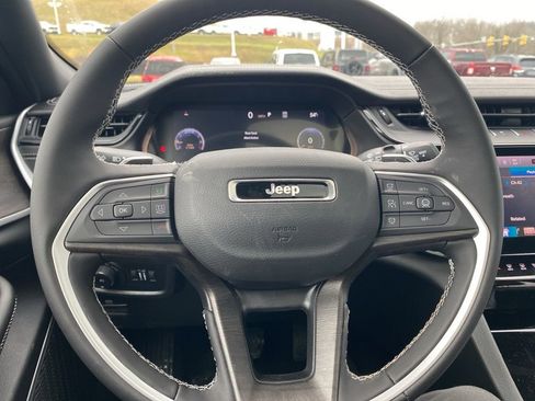 New 2026 Jeep Grand Cherokee Limited w/ Limited Altitude Package AWD/4WD image 29