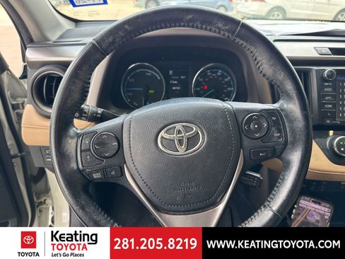 Used 2018 Toyota RAV4 Limited w/ Advanced Technology Package AWD/4WD image 18