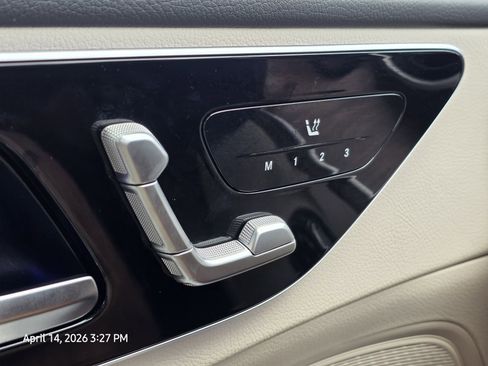 Used 2025 Mercedes-Benz C 300 4MATIC Sedan image 29