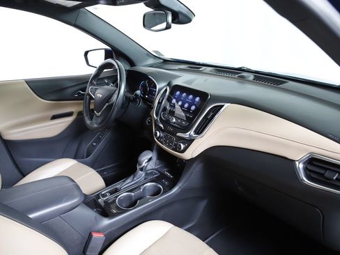 Used 2022 Chevrolet Equinox Premier AWD/4WD image 7