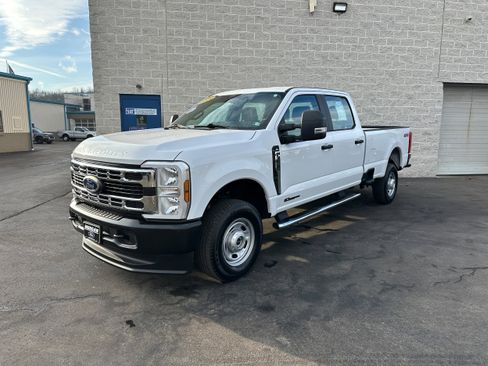 Used 2024 Ford F350 XL image 2