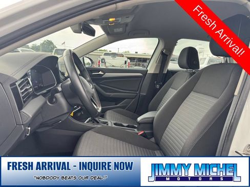 Used 2025 Volkswagen Jetta S FWD image 5