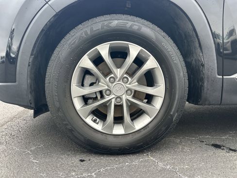 Used 2019 Hyundai Santa Fe SEL image 12