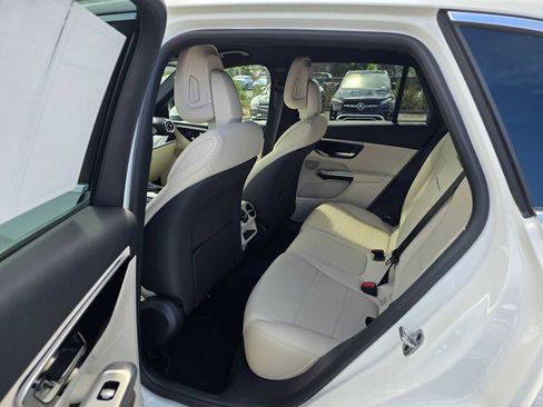 Used 2026 Mercedes-Benz GLC 300 image 18