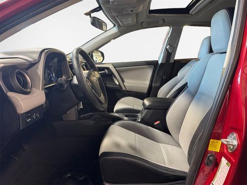 Used 2016 Toyota RAV4 XLE image 12