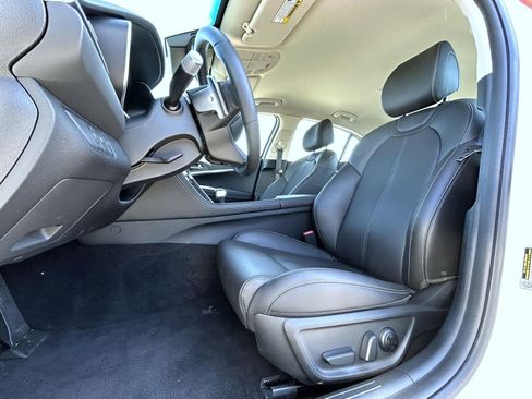Used 2026 Genesis G70 2.5T AWD/4WD image 10