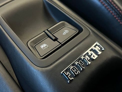 Used 2021 Ferrari F8 Tributo image 20