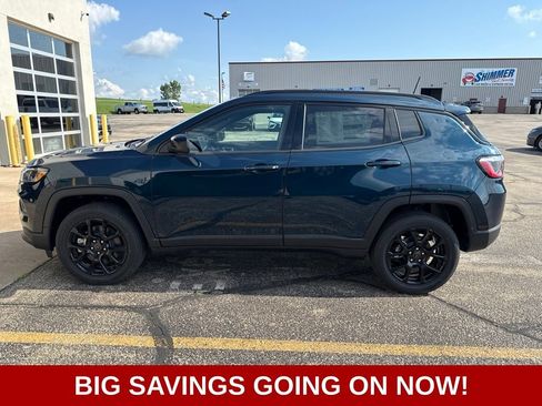 New 2026 Jeep Compass Latitude AWD/4WD image 8