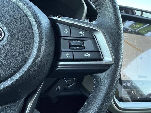 Certified 2025 Subaru Outback Limited image 27