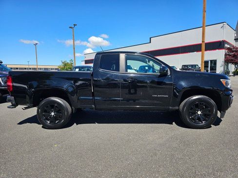 Used 2022 Chevrolet Colorado LT w/ Fleet Safety Package RWD image 2