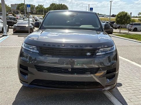 New 2025 Land Rover Range Rover Sport Dynamic SE image 10