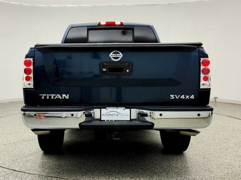 Used 2014 Nissan Titan SV w/ SV Value Truck Package AWD/4WD image 6