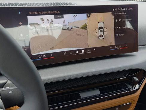 New 2026 BMW 330i xDrive Sedan w/ Convenience Package image 10