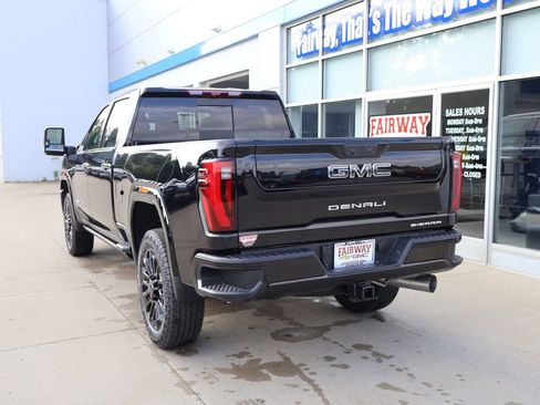 New 2026 GMC Sierra 2500 Denali Ultimate AWD/4WD image 8