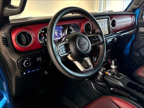 Used 2023 Jeep Wrangler Unlimited Rubicon 4xe AWD/4WD image 7