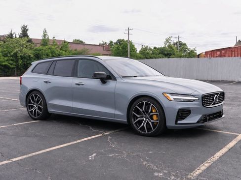 Used 2023 Volvo V60 T8 Polestar AWD/4WD image 2