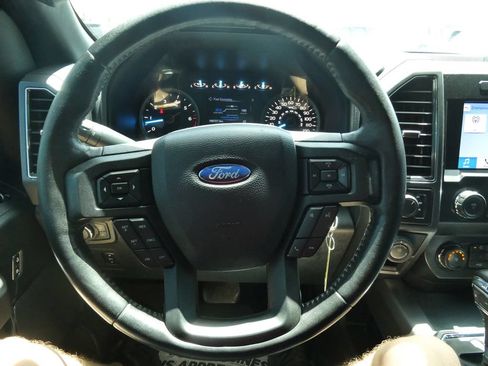 Used 2019 Ford F150 XLT w/ Equipment Group 302A Luxury AWD/4WD image 33