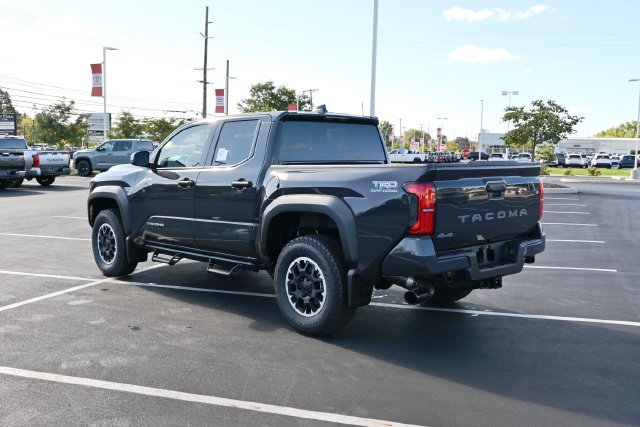 Used 2026 Toyota Tacoma TRD Off-Road AWD/4WD image 5