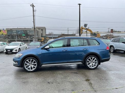 Used 2019 Volkswagen Golf Alltrack SEL image 5