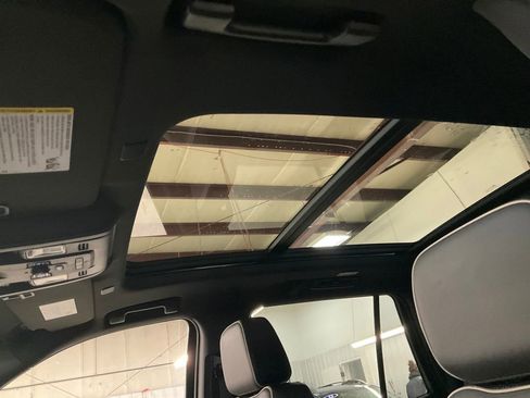 Certified 2022 GMC Yukon SLT w/ SLT Premium Package image 26