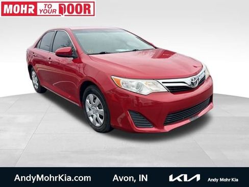Used 2012 Toyota Camry LE image 1
