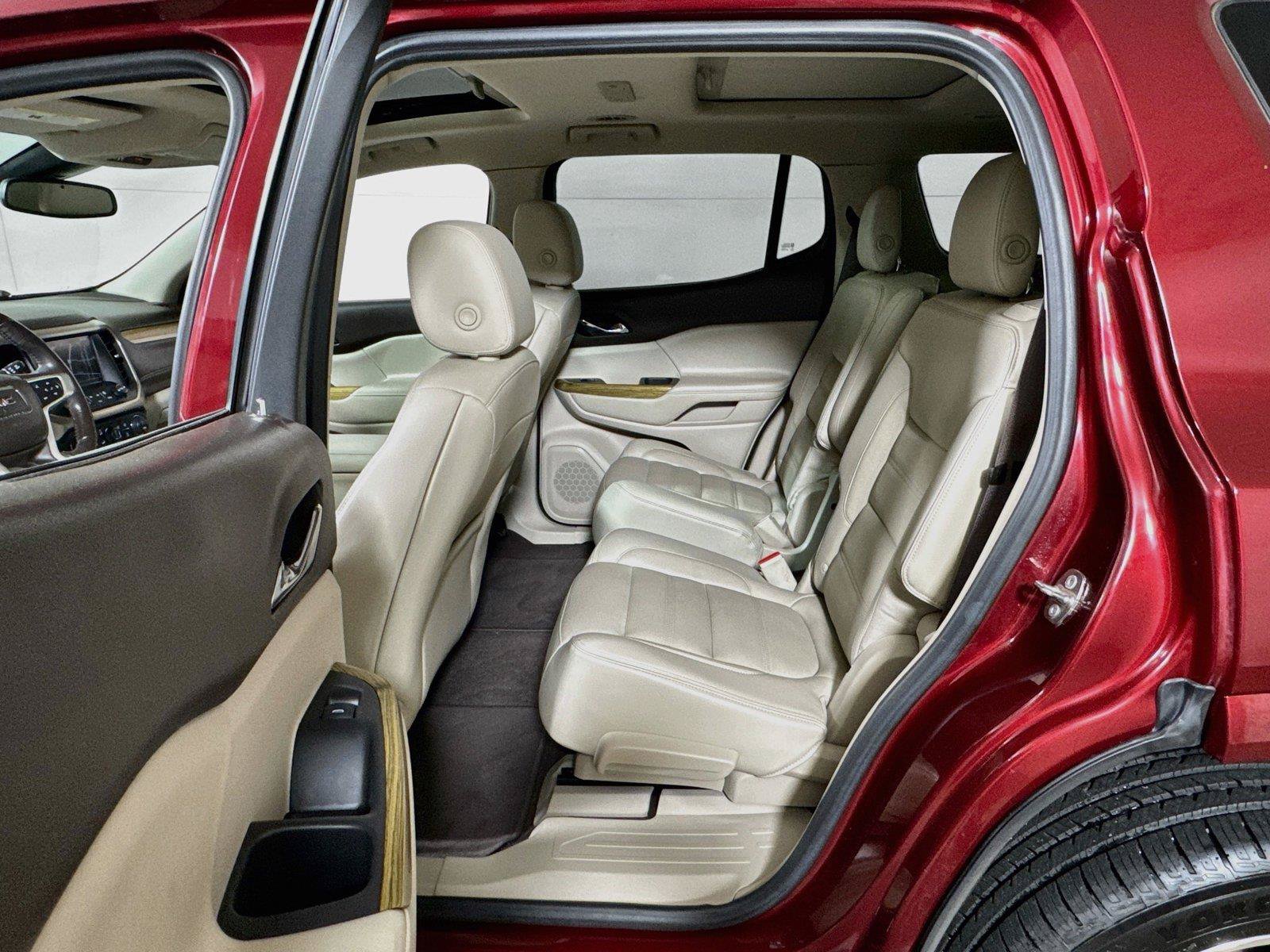 Used 2018 GMC Acadia Denali w/ Technology Package AWD/4WD image 24