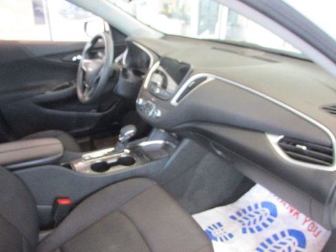 Used 2024 Chevrolet Malibu LT image 28