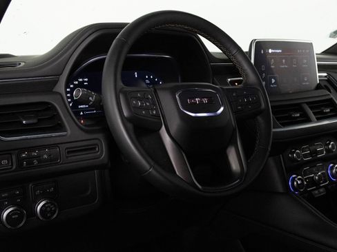 Used 2023 GMC Yukon AT4 image 30