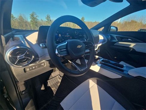 New 2026 Chevrolet Equinox EV LT w/ LPO, All-Weather Mat Package image 10