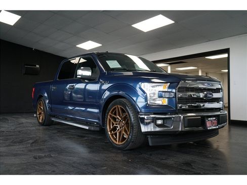 Used 2017 Ford F150 Lariat RWD image 1