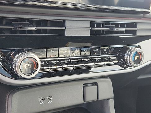 New 2026 Honda Prologue Touring image 12