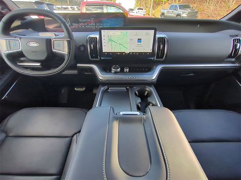 New 2025 Ford Expedition Platinum w/ Stealth Performance Package image 15