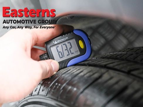 Used 2018 Buick Encore Essence w/ Experience Buick Package image 26