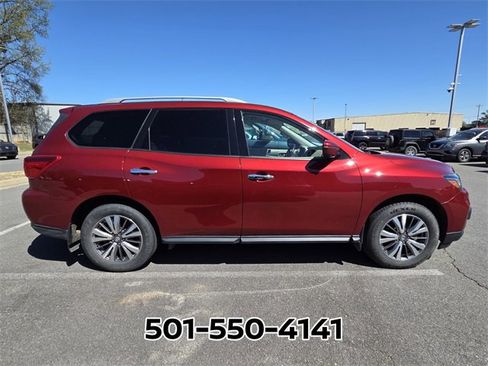 Used 2020 Nissan Pathfinder SL image 4