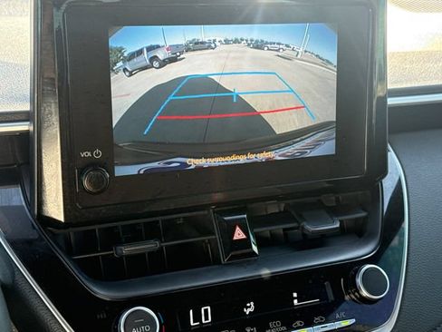 Used 2025 Toyota Corolla SE FWD image 25